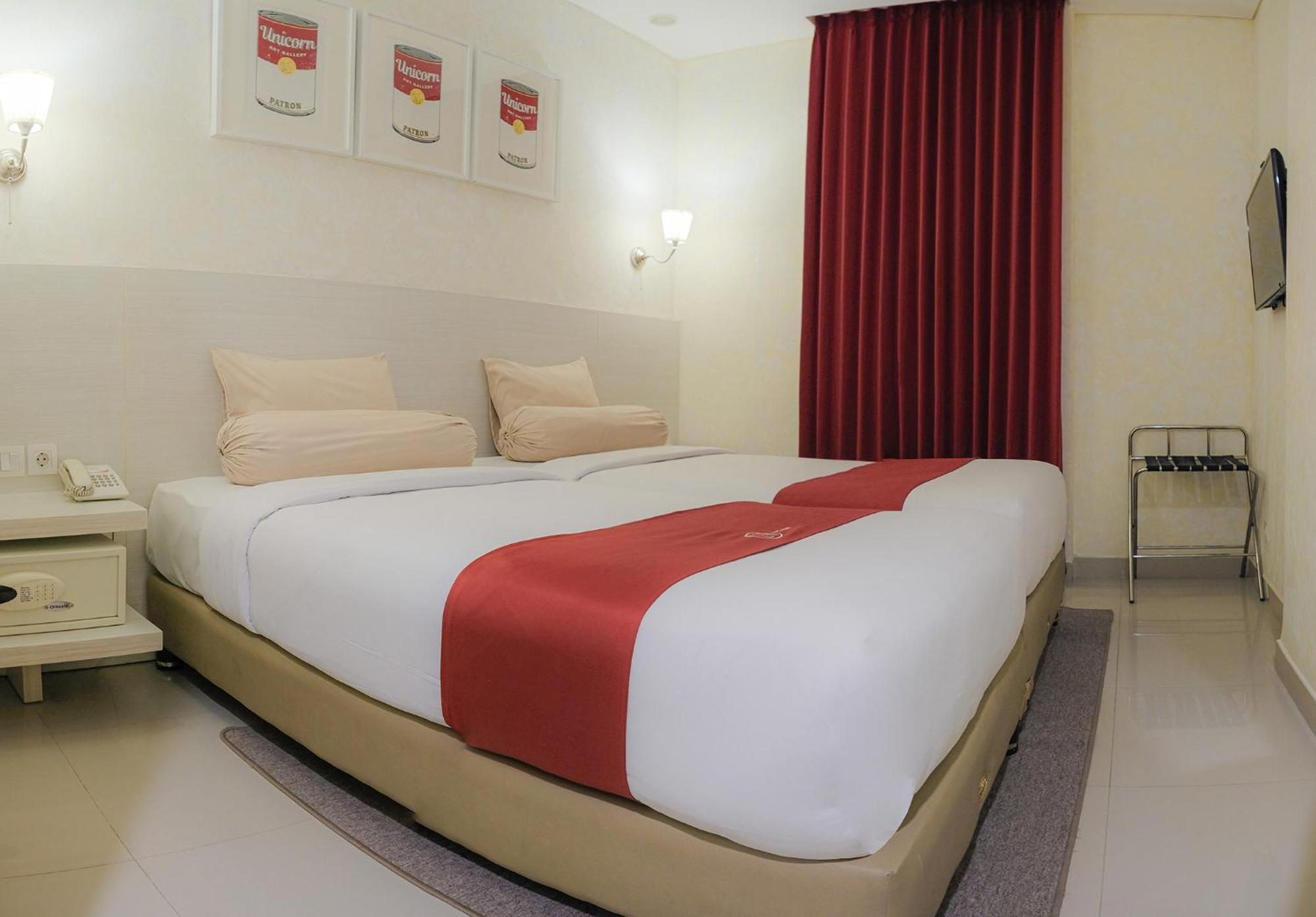 The Win Hotel Surabaya