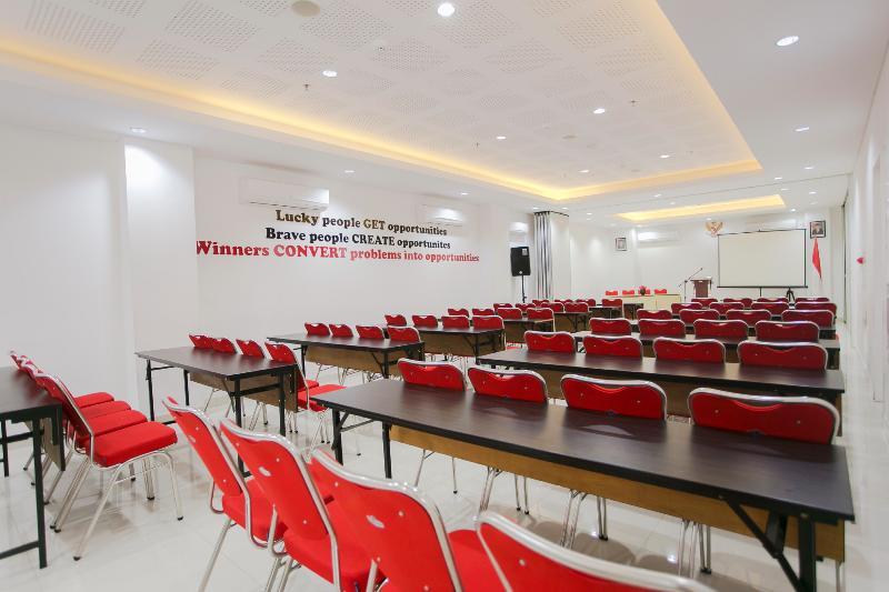 Hotel The Win Surabaya